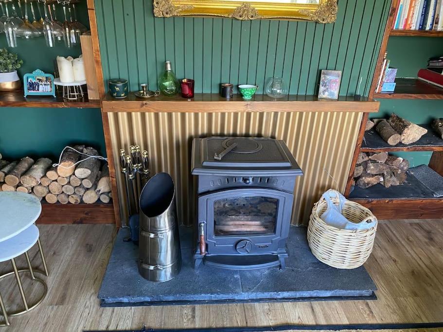 The Lodge-Cozy And Serene Home Cavan Ngoại thất bức ảnh
